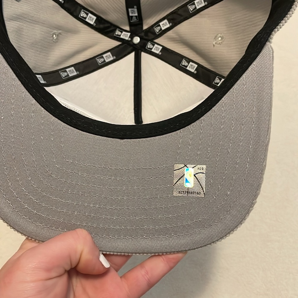 Milwaukee Bucks Gray Cap - Picture 8 of 8